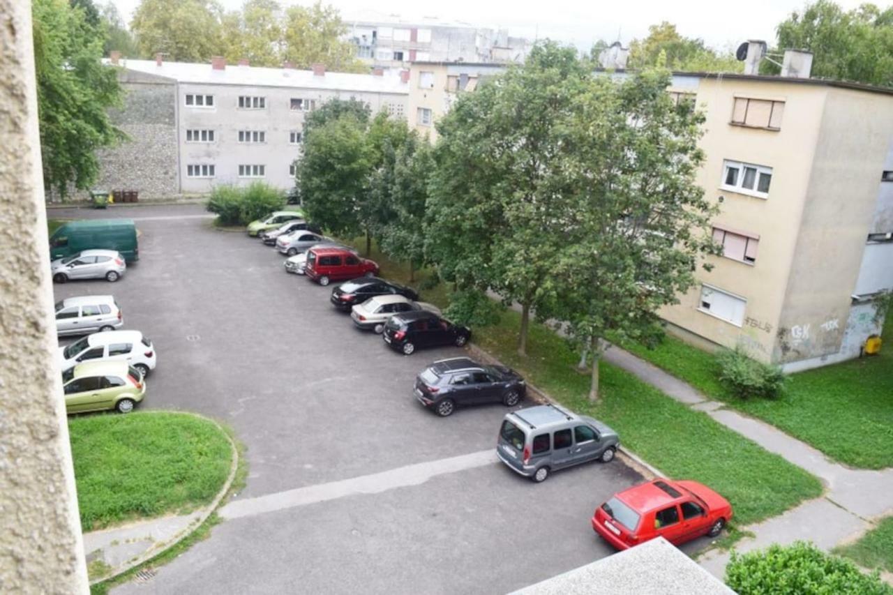 Vila Velebita, Sweet Cozy Appartement :) Zagreb Exterior foto