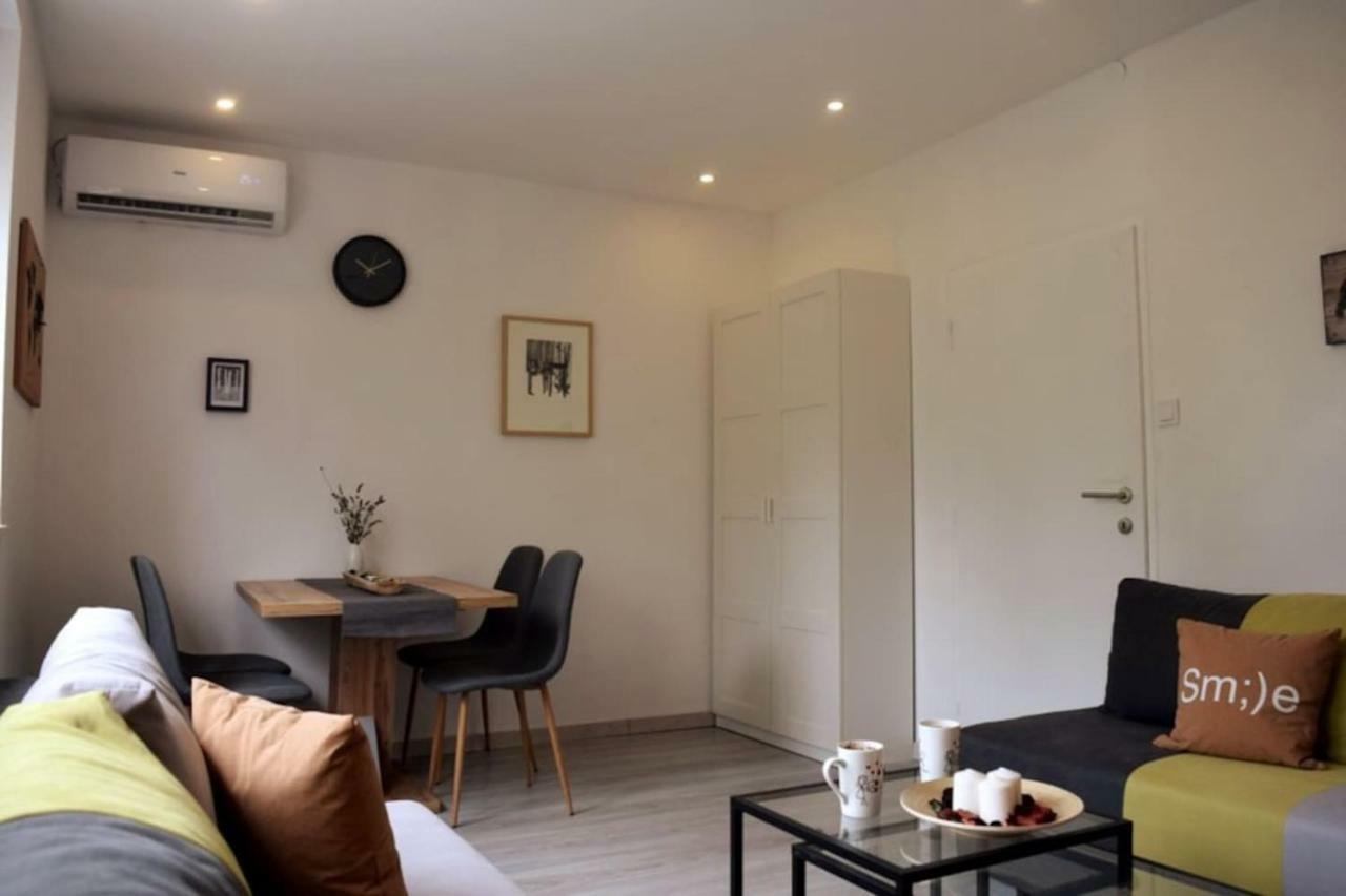 Vila Velebita, Sweet Cozy Appartement :) Zagreb Exterior foto